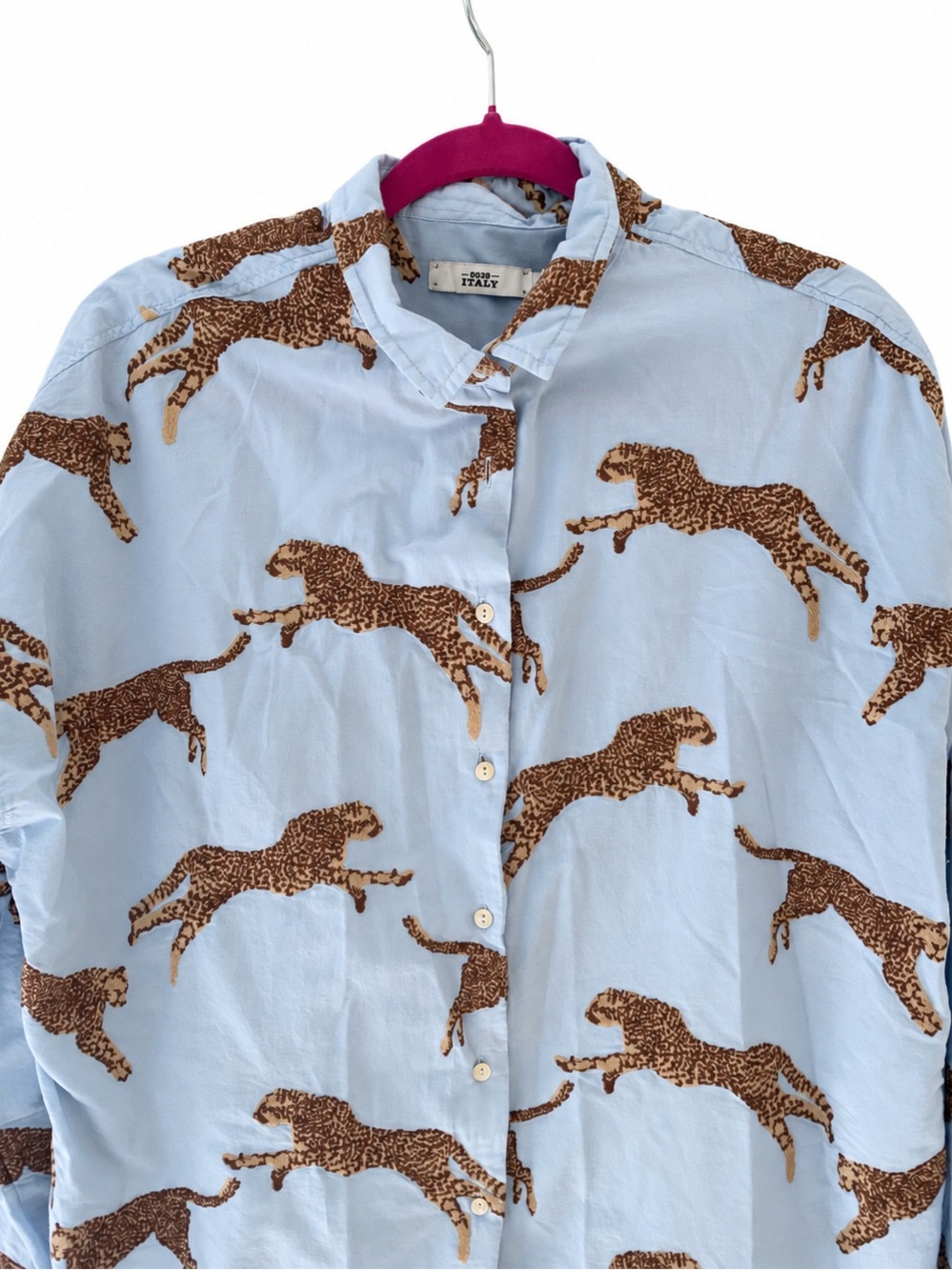 0039 Italy Lucy Oversize Blouse Leopard Embroidery Light Blue Button Down L